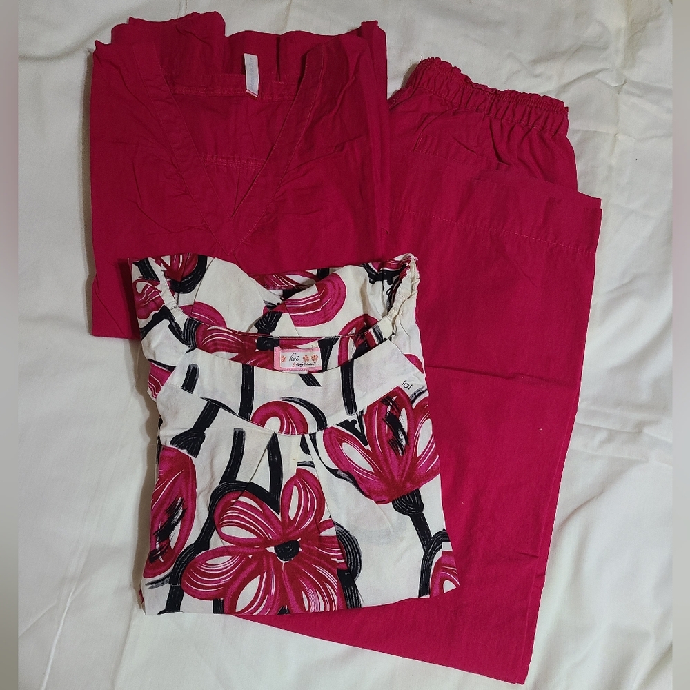 Floral Pink and Black Top - Picture 4 of 4